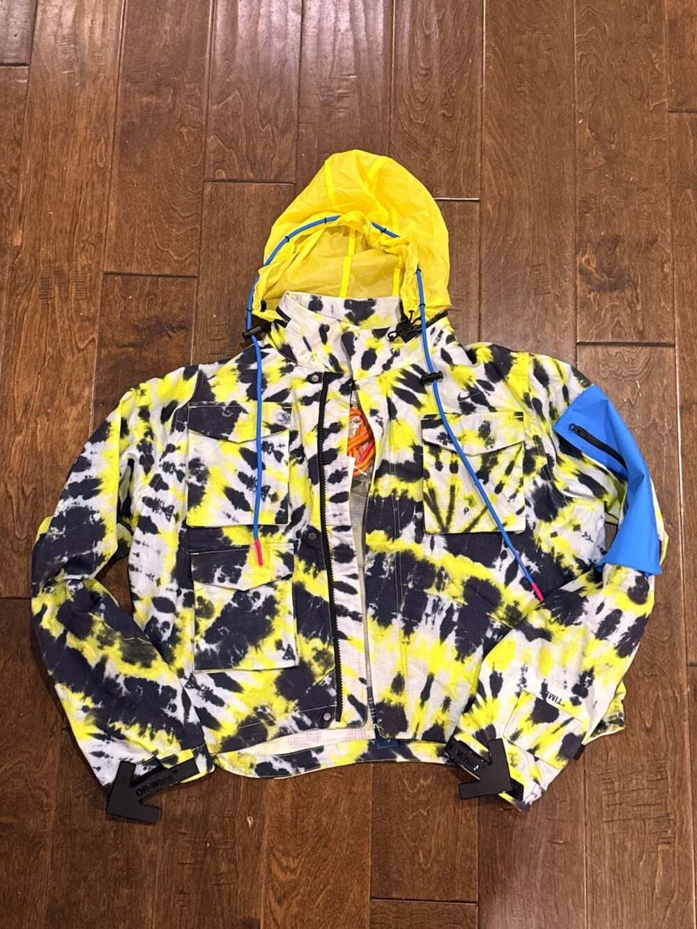 Nike x Off-White Women's NRG Volt Tie Dye Utility Jacket - Size XL